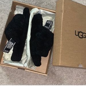 UGG SLIDES